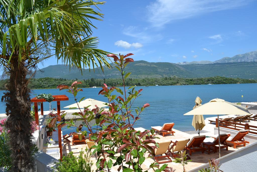Apartments Harmonia Tivat Exterior photo