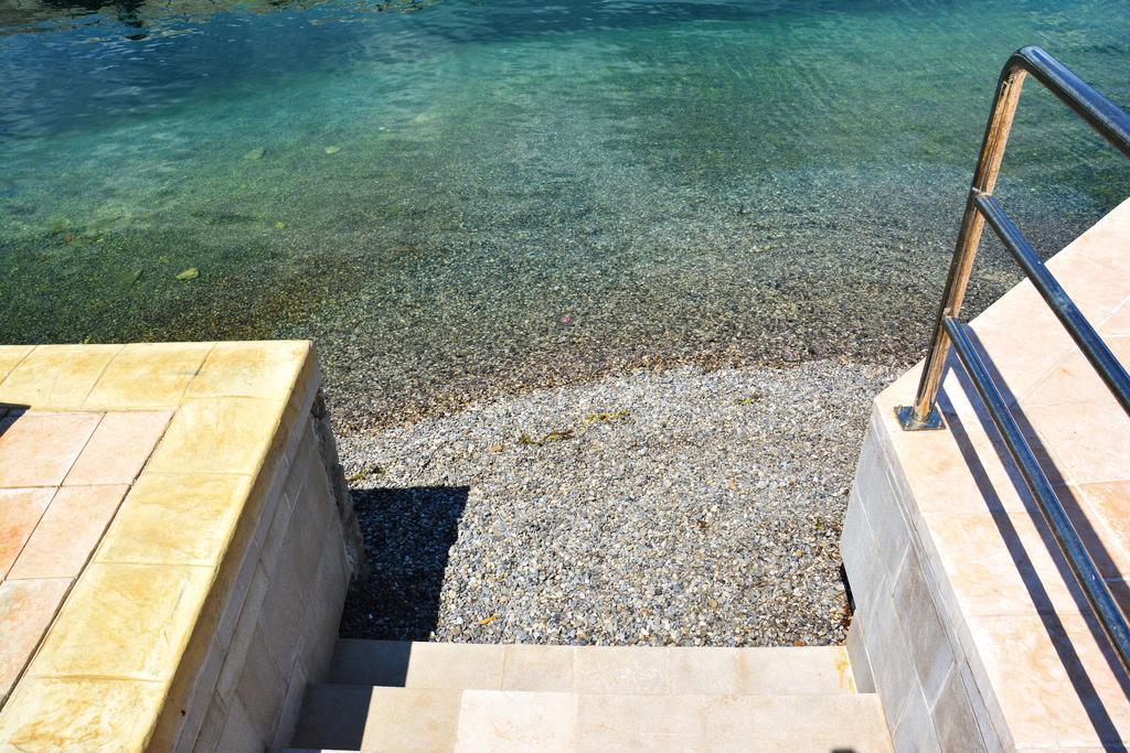 Apartments Harmonia Tivat Exterior photo